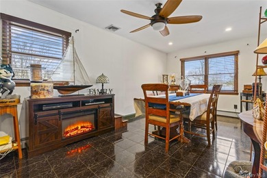 Welcome to this beautifully updated expanded ranch in the heart - photo 16