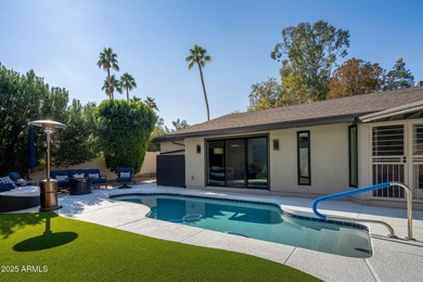 Nestled on a quiet interior lot, this home perfectly balances - photo 21