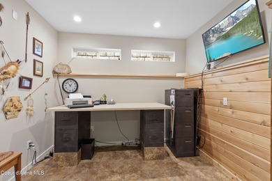 Rare Windy Bay waterfront on Hayden Lake! Private, serene, and