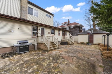 Welcome to this beautifully updated expanded ranch in the heart - photo 29