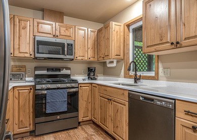 Extensively renovated 3-bedroom, 3-bathroom condo in Minocqua - photo 2