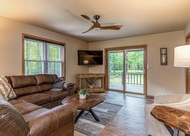 Extensively renovated 3-bedroom, 3-bathroom condo in Minocqua - photo 4