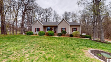 Location, Location, Location! If you're looking for a pristine - Lake Home For Sale in Eddyville, Kentucky