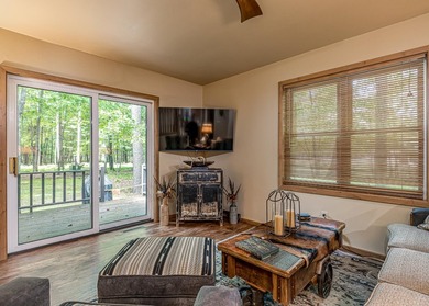 Extensively renovated 3-bedroom, 3-bathroom condo in Minocqua - photo 2