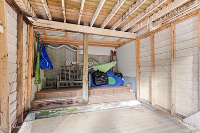 Rare Windy Bay waterfront on Hayden Lake! Private, serene, and