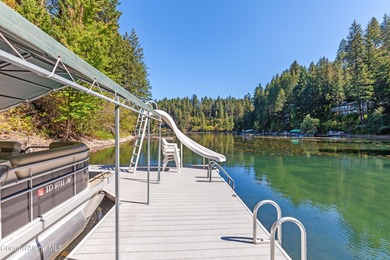 Rare Windy Bay waterfront on Hayden Lake! Private, serene, and