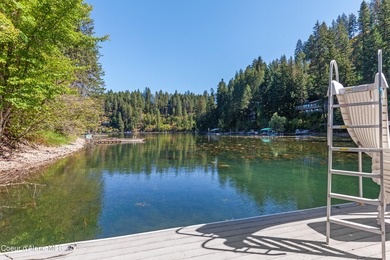 Rare Windy Bay waterfront on Hayden Lake! Private, serene, and