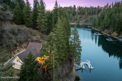 Rare Windy Bay waterfront on Hayden Lake! Private, serene, and