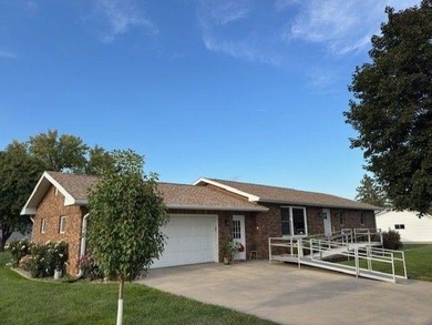 Lewis and Clark Lake Home For Sale in Springfield South Dakota