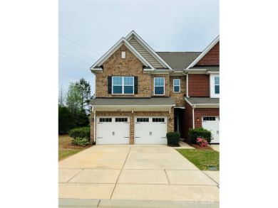 Lake Townhome/Townhouse For Sale in Mooresville, North Carolina