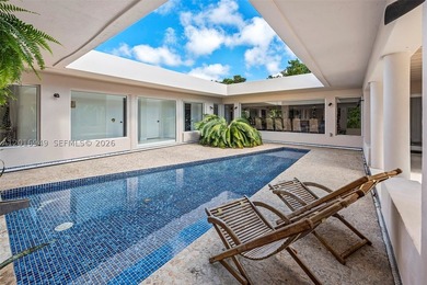 An iconic mid-century modern masterpiece by legendary architect - photo 6