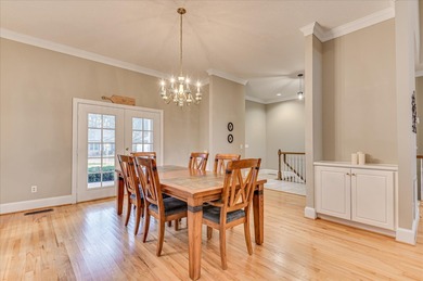 This exceptional three-bedroom, three-bathroom residence - photo 16
