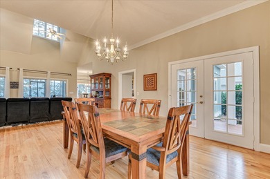 This exceptional three-bedroom, three-bathroom residence - photo 18