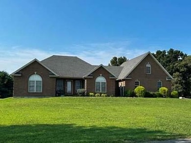 Lake Cumberland Home For Sale in Monticello Kentucky