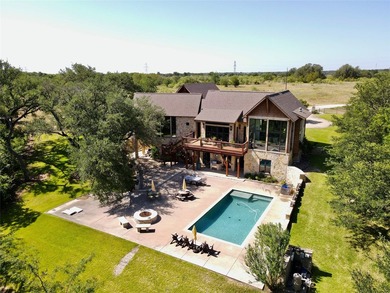Beautiful 3 Bedroom, 3 and a half bath, custom built home - photo 2