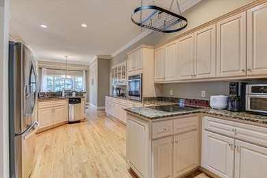 This exceptional three-bedroom, three-bathroom residence - photo 29