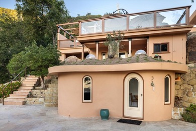 Perched in the foothills of Montecito, this one of a kind 40 - photo 31