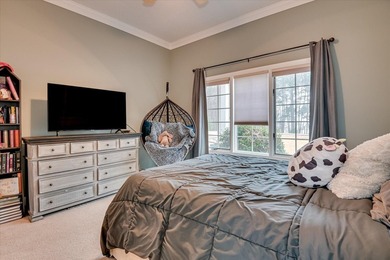 This exceptional three-bedroom, three-bathroom residence - photo 45
