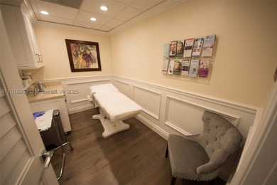Established bio-identical hormone therapy and med spa with - photo 3