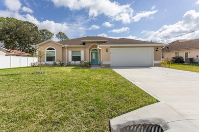 AWESOME NEW HOME OF CONCRETE BLOCKS, located in highly desirable - photo 1