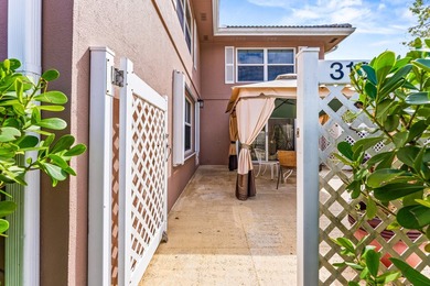 Welcome to a charming quiet townhouse in West Palm Beach - photo 2