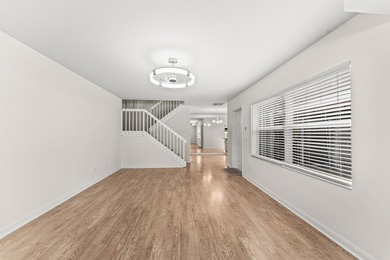 Welcome to a charming quiet townhouse in West Palm Beach - photo 4