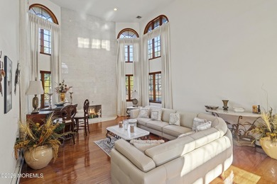 Custom Built 6 Bedroom 5.5 Bath Estate Home on private - photo 11