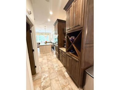 Welcome to 114 Parkside Cove, a home of absolute perfection! - photo 11