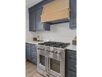 A timeless renovation in the North Central neighborhood of the - photo 15