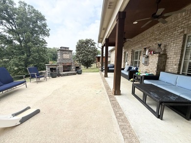 Welcome to 114 Parkside Cove, a home of absolute perfection! - photo 20
