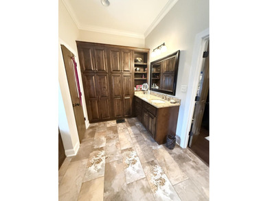 Welcome to 114 Parkside Cove, a home of absolute perfection! - photo 22