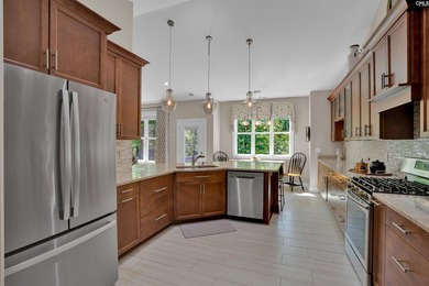 NEW PRICE! This custom built/2017 5 Bedroom home offers SO - photo 23