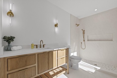 A timeless renovation in the North Central neighborhood of the - photo 23