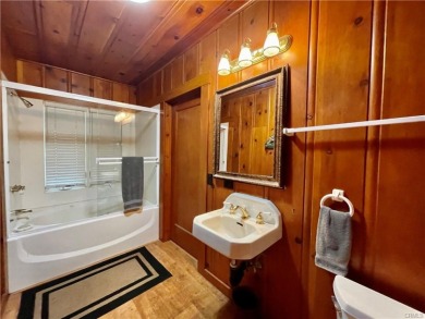 Secluded cabin overlooking Bass Lake on a half-acre lot. - photo 18