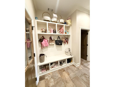 Welcome to 114 Parkside Cove, a home of absolute perfection! - photo 37