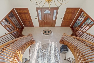 Custom Built 6 Bedroom 5.5 Bath Estate Home on private - photo 40