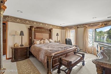 Custom Built 6 Bedroom 5.5 Bath Estate Home on private - photo 42