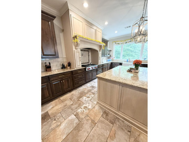 Welcome to 114 Parkside Cove, a home of absolute perfection! - photo 44