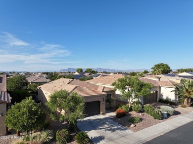 Home being sold furnished! Welcome to this beautifully upgraded - photo 1