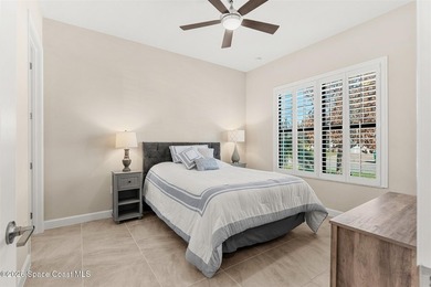 Enjoy waterfront living from this airy 3-bedroom, 4-bath home in - photo 23