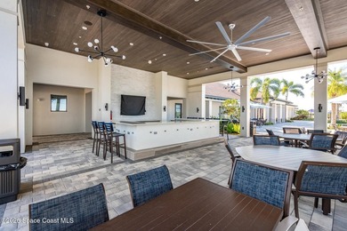 Enjoy waterfront living from this airy 3-bedroom, 4-bath home in - photo 33