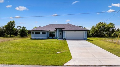 Cape Coral Lakes Area Home For Sale in Cape Coral Florida