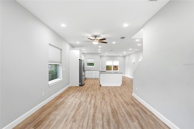 Virtually Staged. Welcome to this beautifully designed three - photo 3