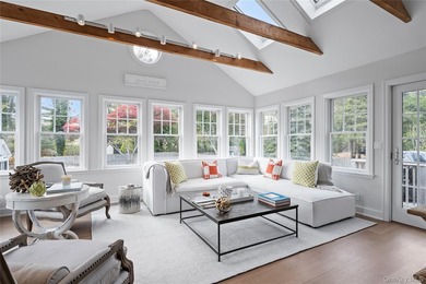 Completely Renovated Southampton Gem! Set on a beautifully - photo 4