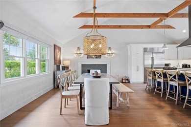 Completely Renovated Southampton Gem! Set on a beautifully - photo 8