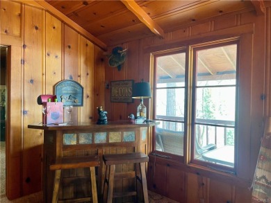 Secluded cabin overlooking Bass Lake on a half-acre lot. - photo 7