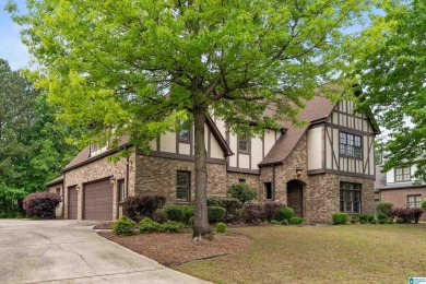 Lake Home Sale Pending in Vestavia Hills, Alabama