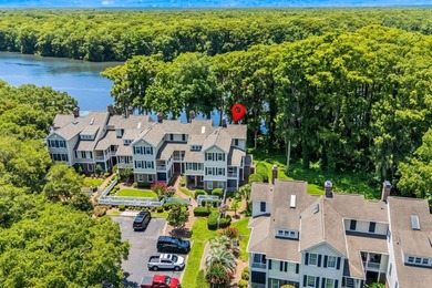 Experience luxury Lowcountry living from this exceptional - photo 3