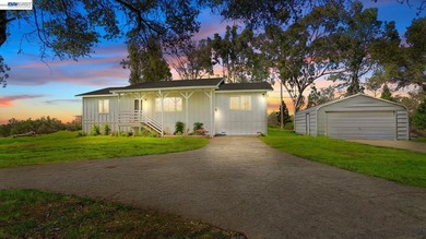 Nestled in the tranquil, tree-lined streets of Shingle Springs - photo 2