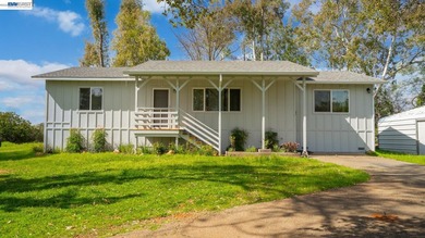 Nestled in the tranquil, tree-lined streets of Shingle Springs - photo 3
